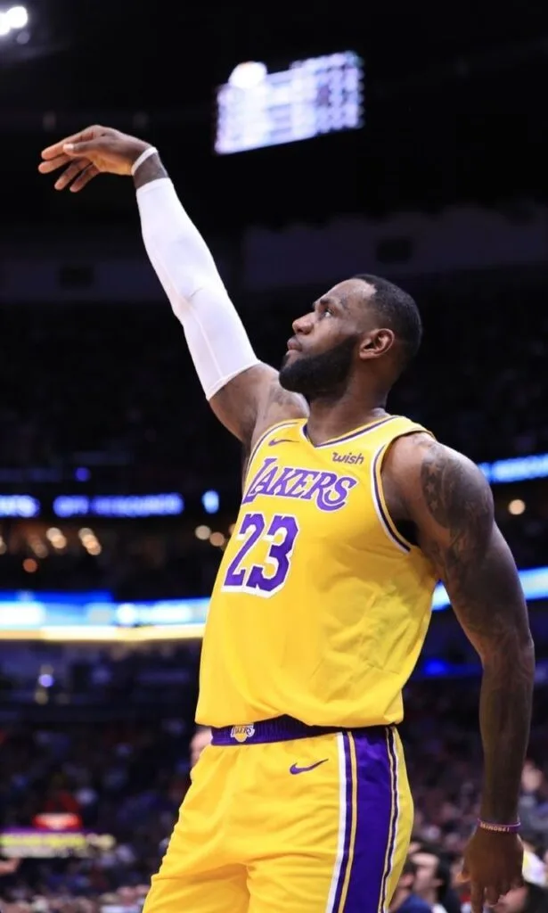 lebron james iphone wallpaper 615x1024