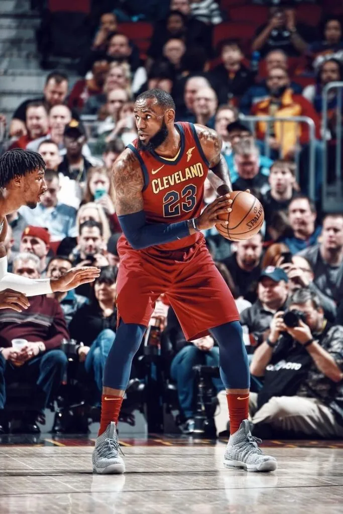 lebron james wallpaper lakers 683x1024