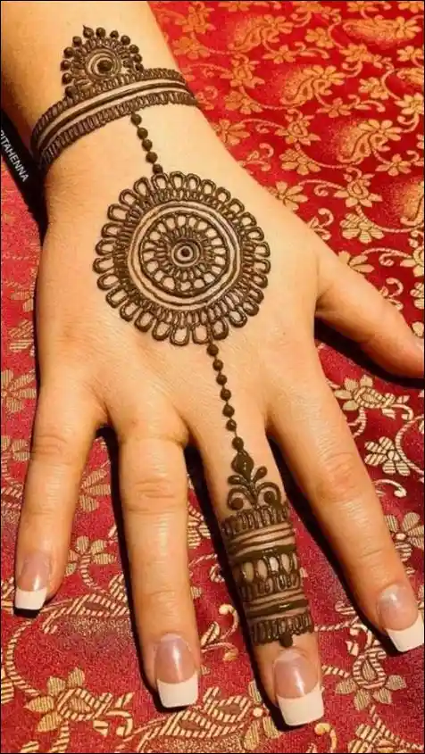 Back Hand Mehndi Design Image